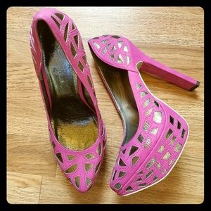 Michael Antonio Studio hot pink platform heels 8.5